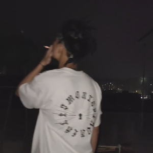 成人吃人m奶视频色情
